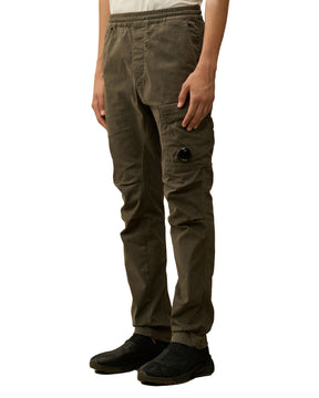 CP Company Stretch Sateen Ergonomic Lens Single Cargo Pants Grape Leaf